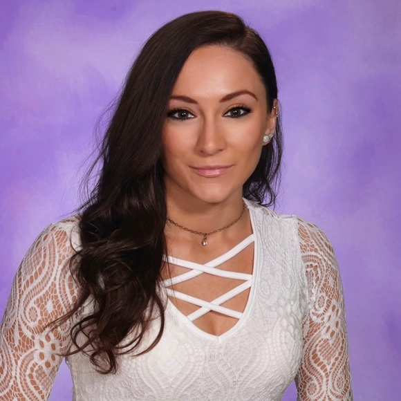 Meet your Posher, Allie - Picture 1 of 1